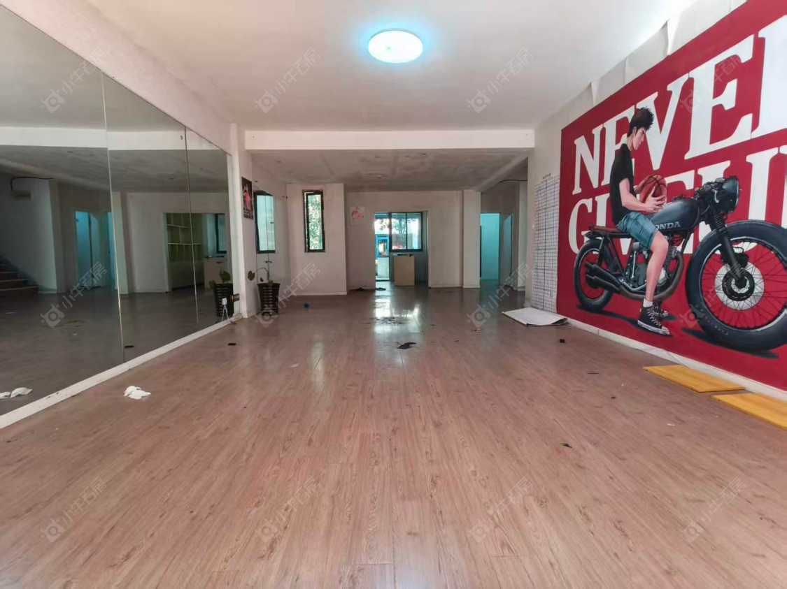 上海美兰湖岭域在售二手房源小区图_小牛看房