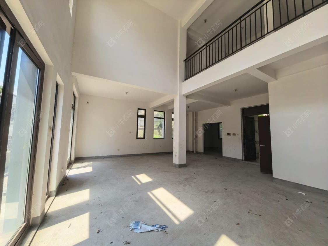 上海阳光城花满墅别墅区在售二手房源小区图_小牛看房