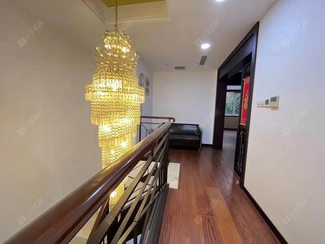 上海信达郡庭别墅区在售二手房源小区图_小牛看房