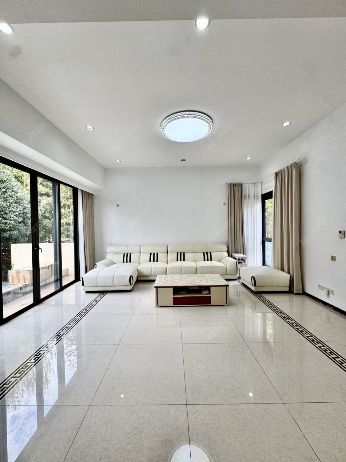 上海凯德林茵湖畔东区别墅区在售二手房源小区图_小牛看房