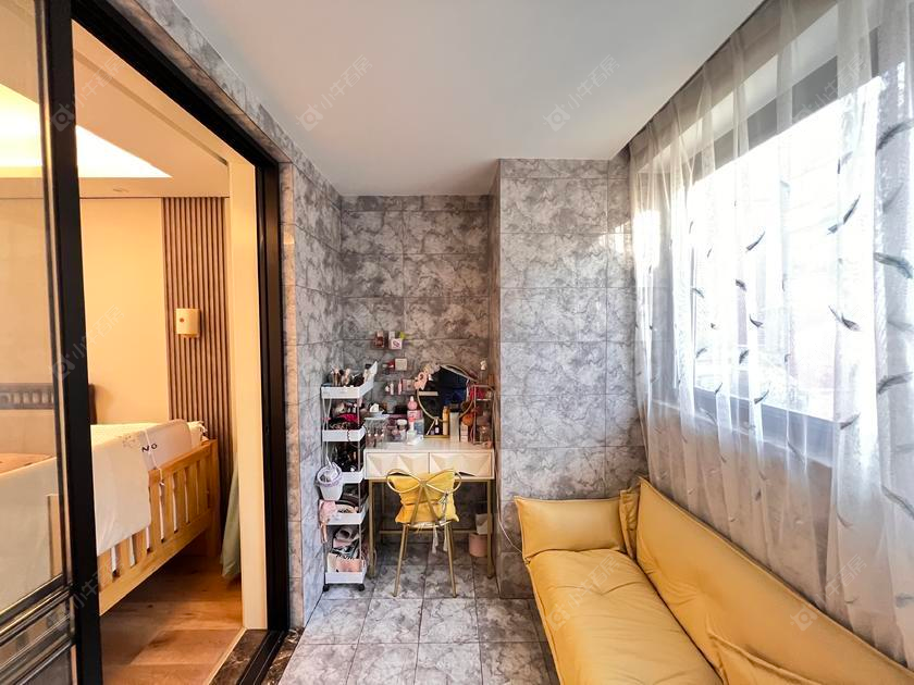 上海美兰湖岭域在售二手房源小区图_小牛看房