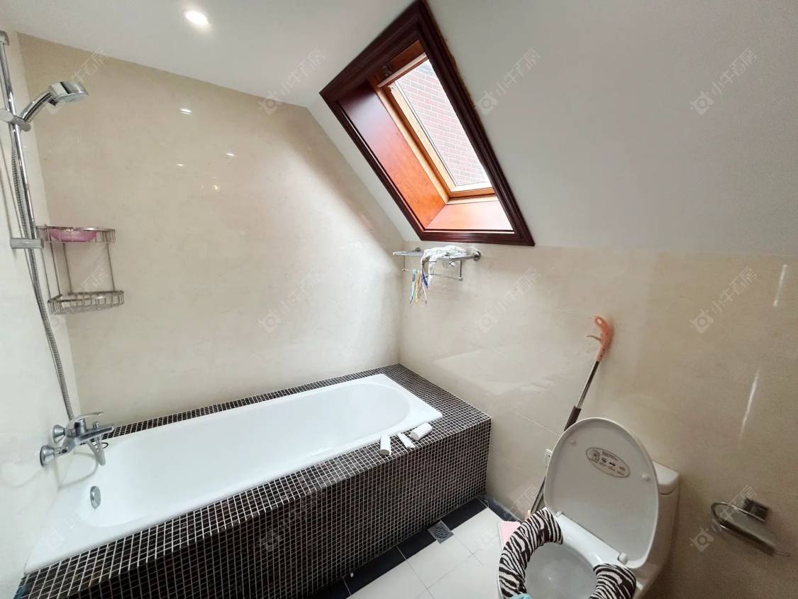 上海中建大公馆在售二手房源小区图_小牛看房