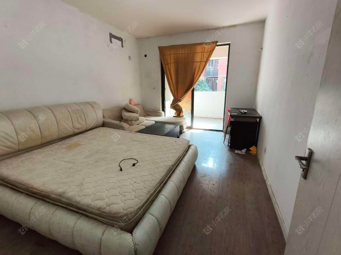 上海美兰湖岭域在售二手房源小区图_小牛看房