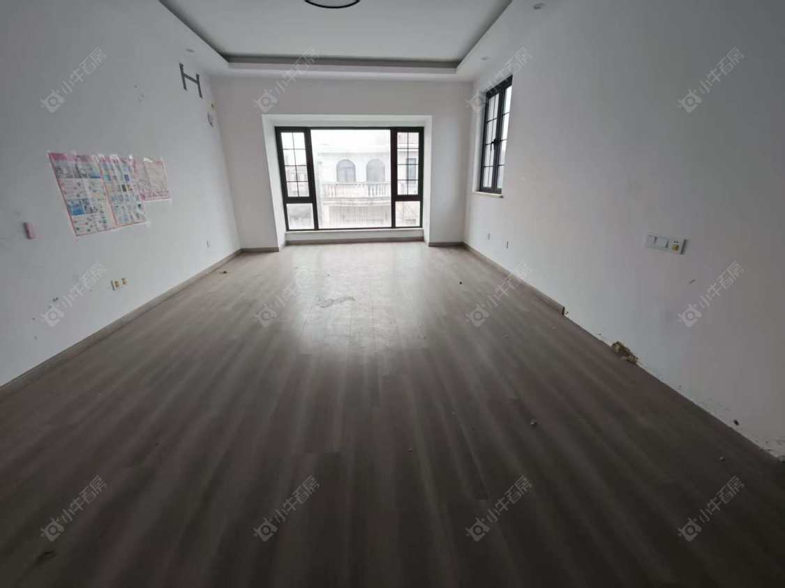 上海爱法奥朗新庄园在售二手房源小区图_小牛看房