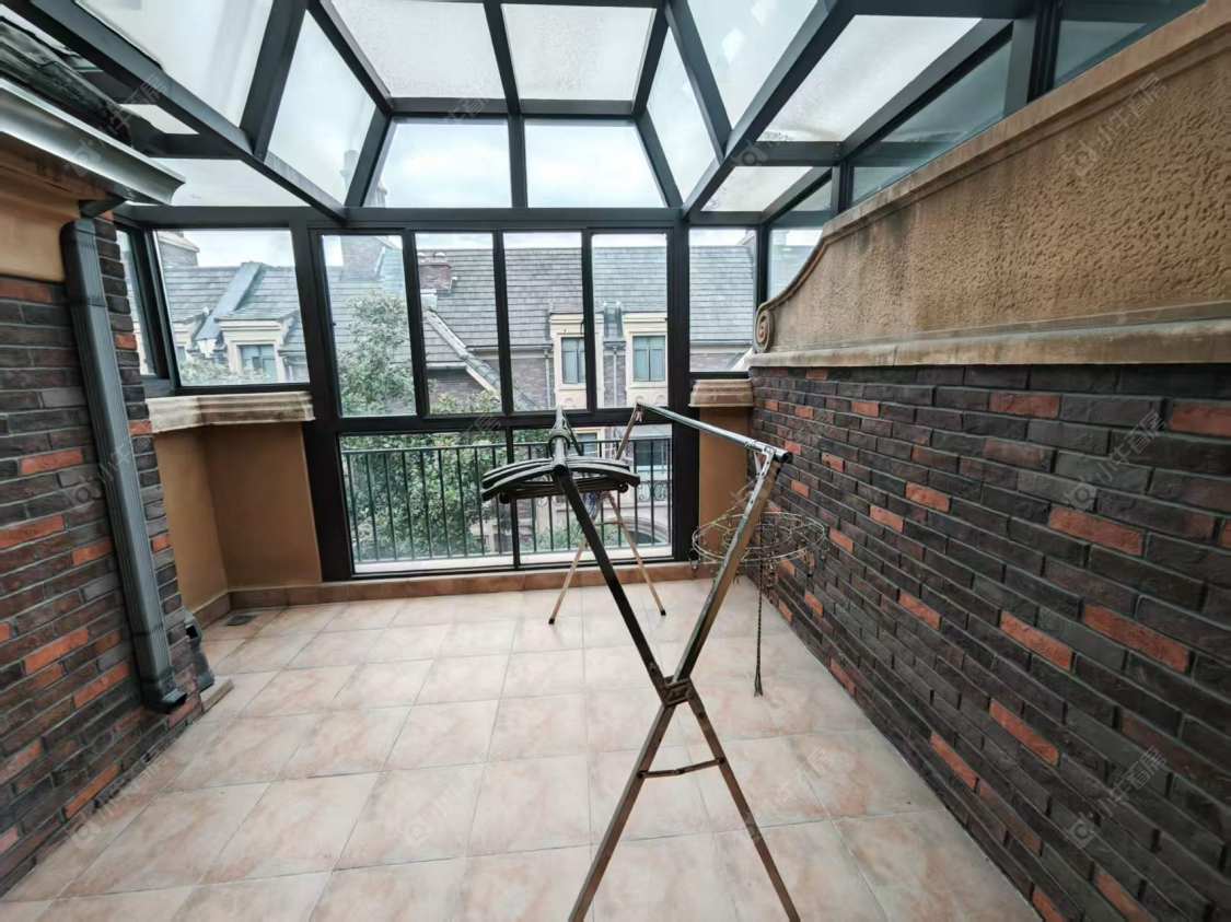 上海长泰东郊御园别墅区在租房源小区图_小牛看房