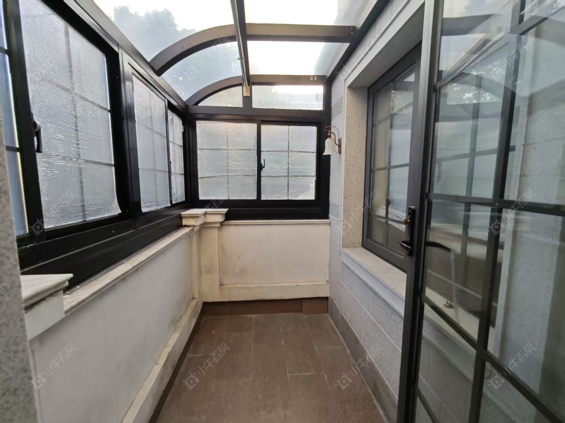 上海爱法奥朗新庄园在售二手房源小区图_小牛看房