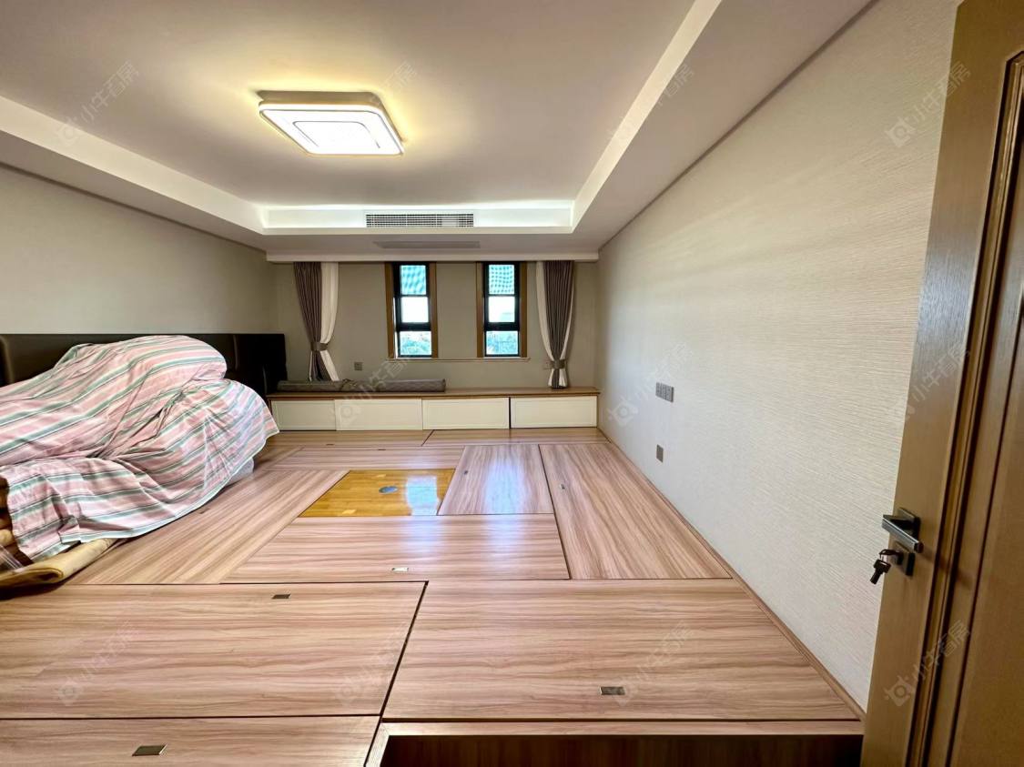 上海美兰湖岭域在售二手房源小区图_小牛看房