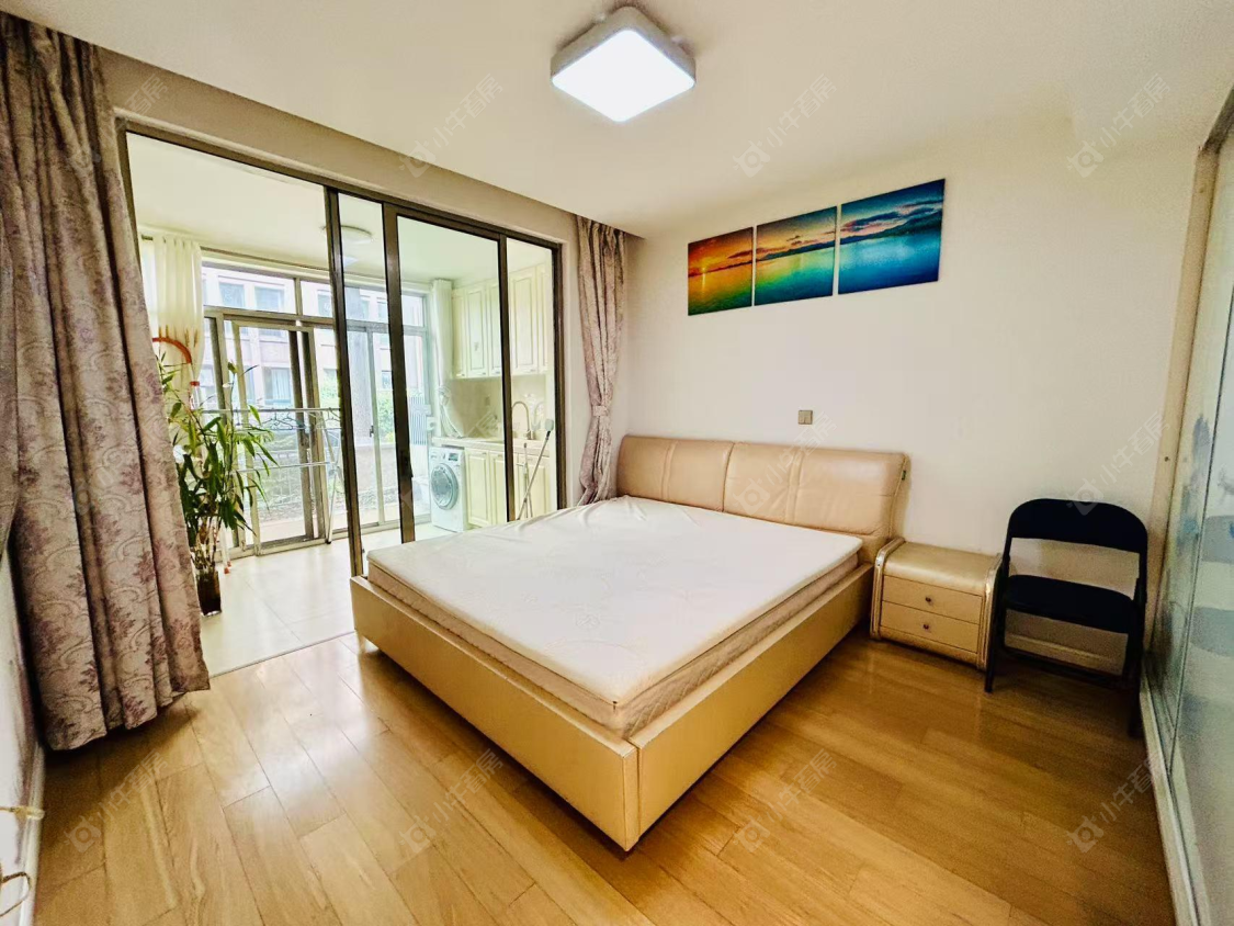 上海万科四季花城111弄别墅区在售二手房源小区图_小牛看房