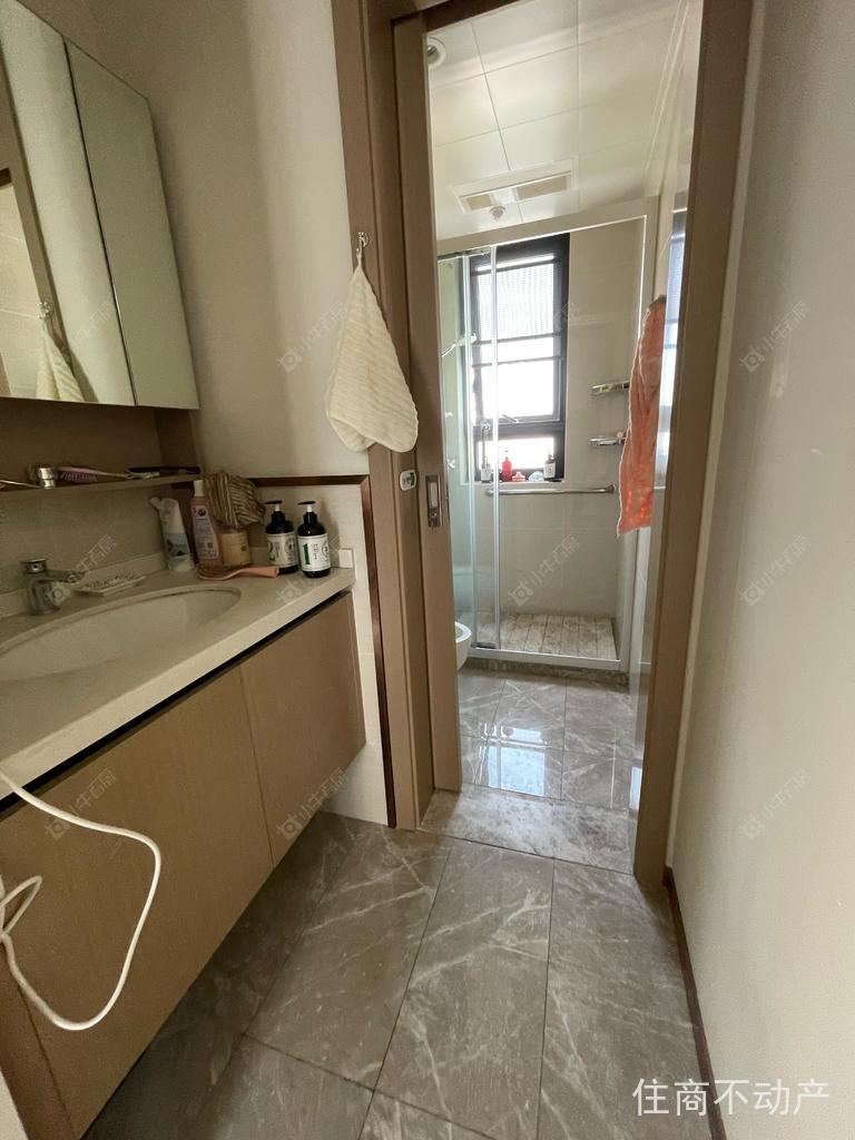 上海保利云上澄光在售二手房源小区图_小牛看房