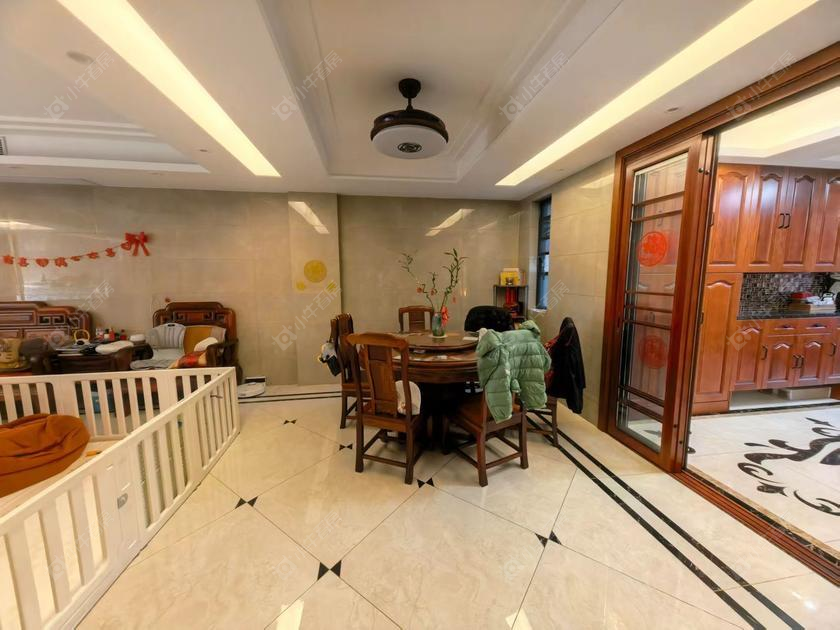 上海美兰湖岭域在售二手房源小区图_小牛看房