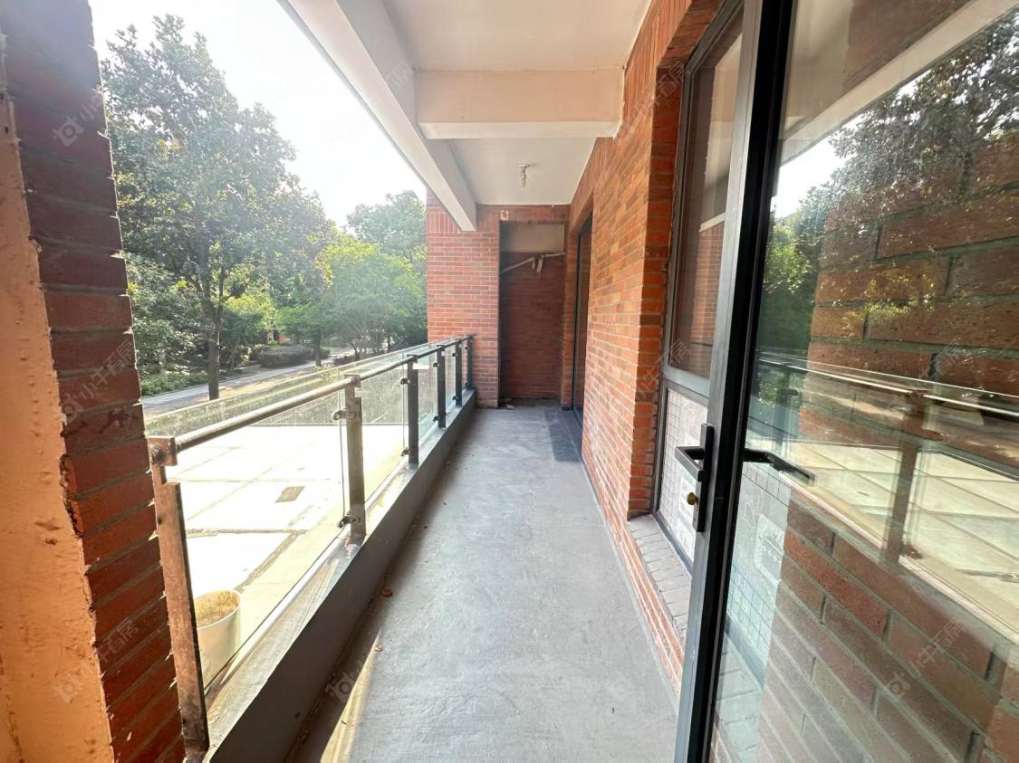 上海美兰湖岭域在售二手房源小区图_小牛看房