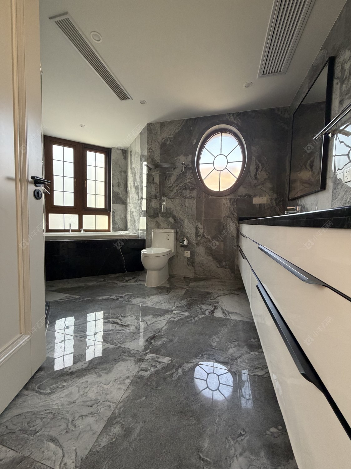 上海圣堡别墅在租房源小区图_小牛看房