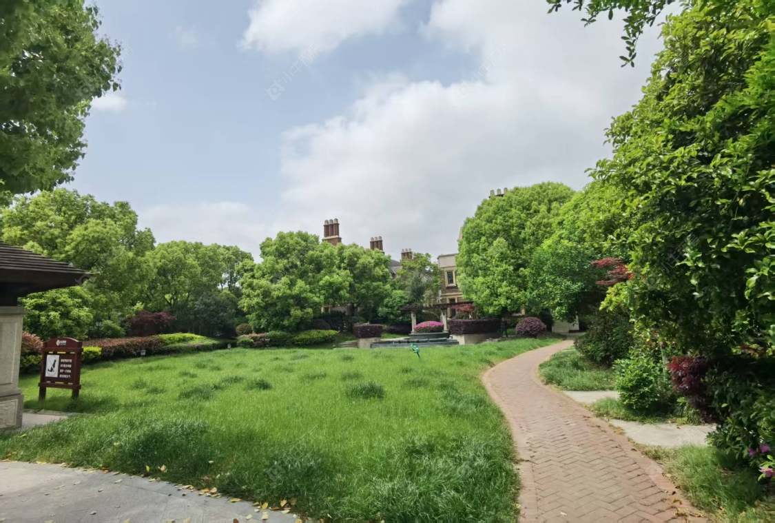 上海长泰东郊御园别墅区在售二手房源室内图_小牛看房