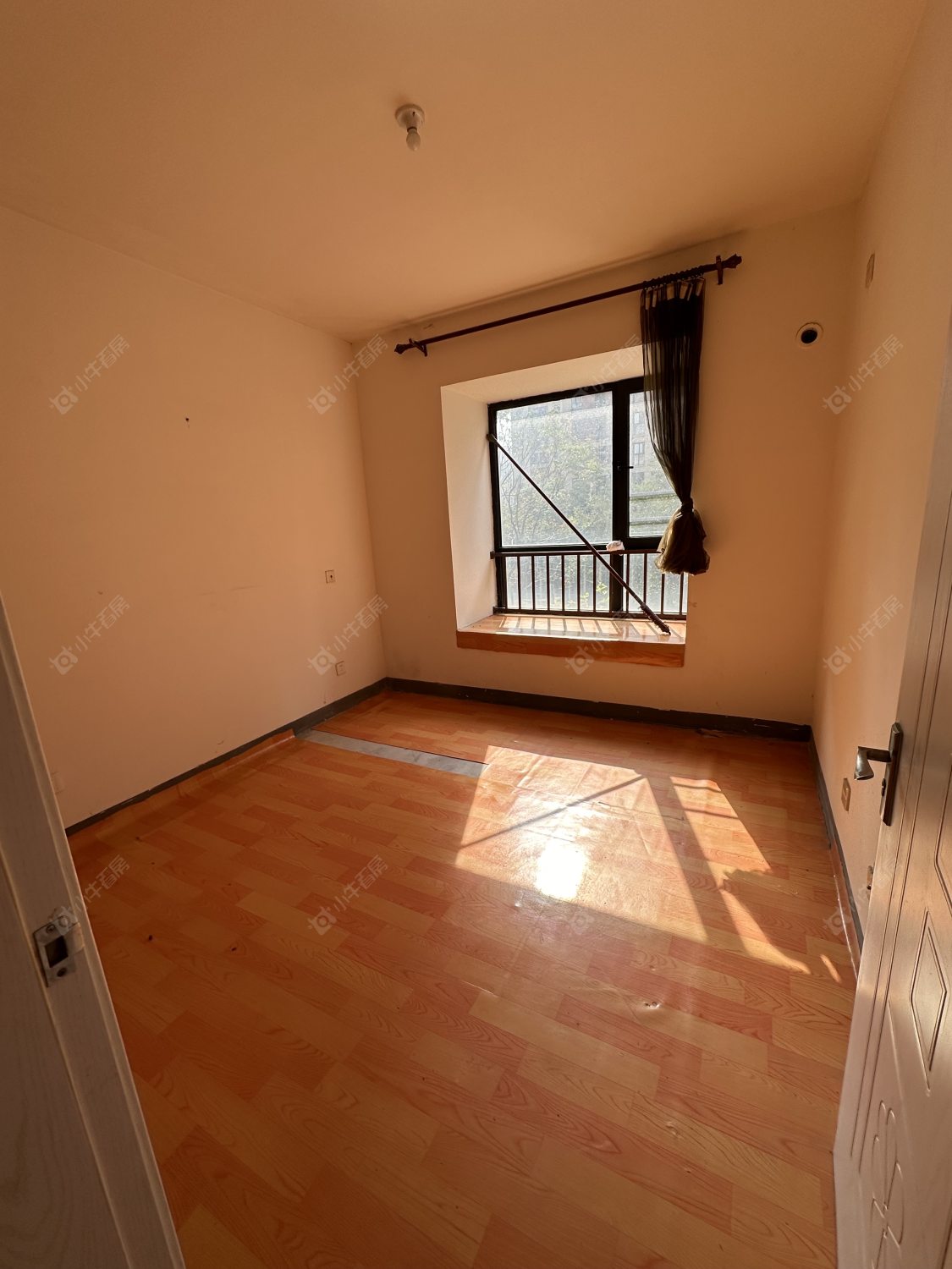 上海中洲华庭在售二手房源小区图_小牛看房