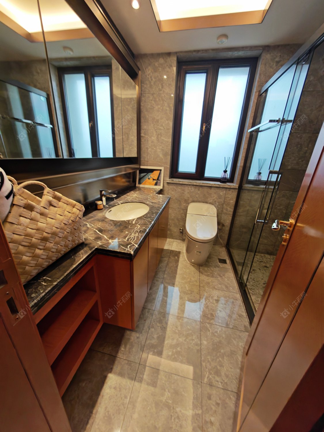 上海圣宇豪庭在售二手房源小区图_小牛看房