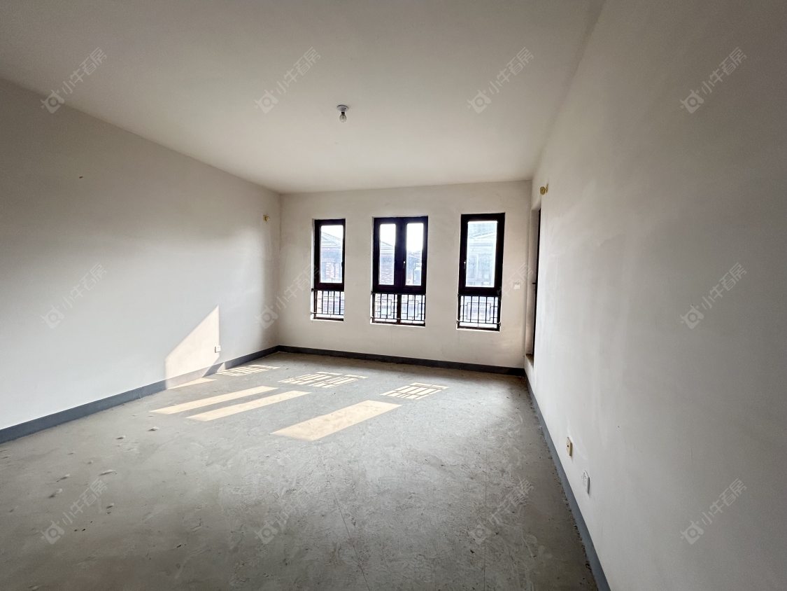 上海中信泰富朱家角新城鸿玺郡北区999弄在售二手房源小区图_小牛看房