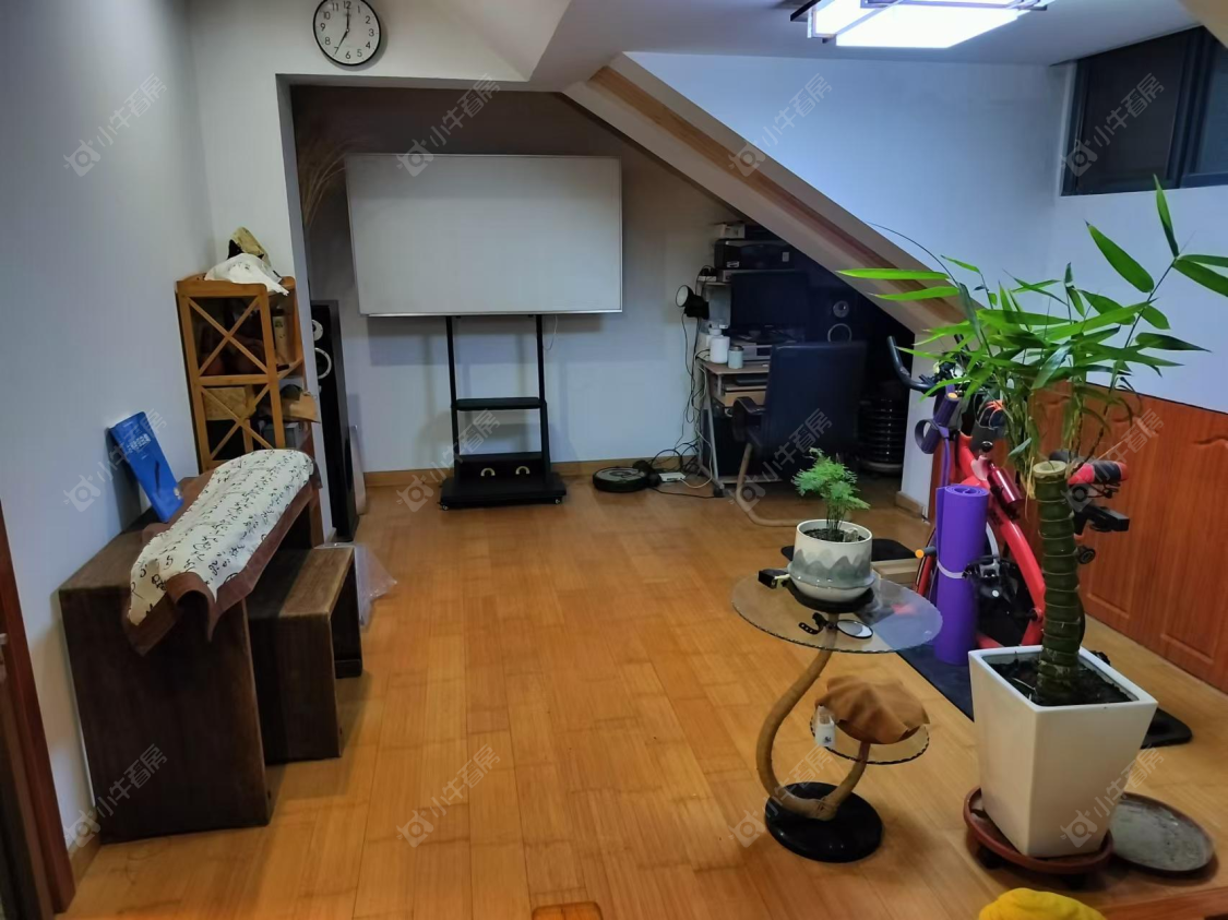 上海顺驰美兰湖在售二手房源小区图_小牛看房