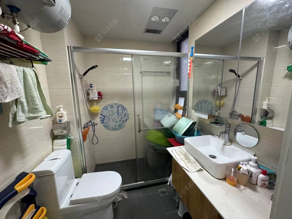 上海顺驰美兰湖在售二手房源小区图_小牛看房