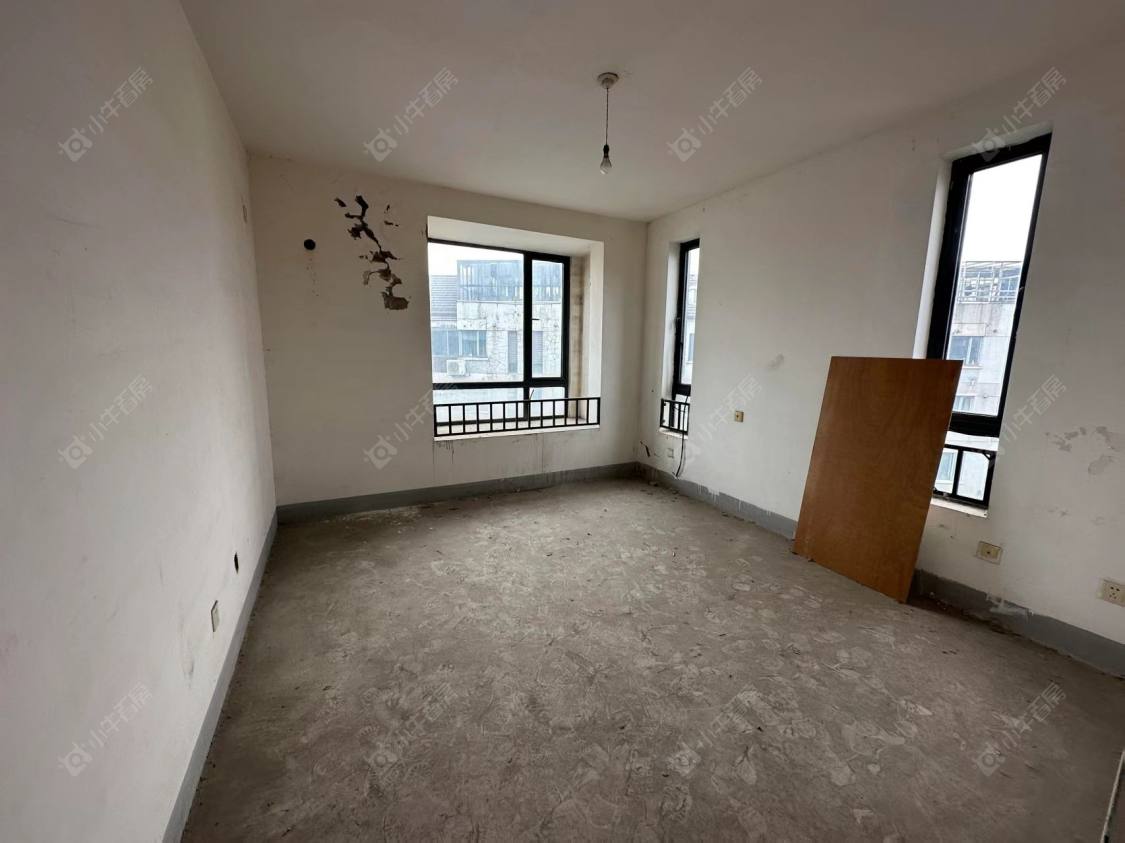 上海顺驰美兰湖在售二手房源小区图_小牛看房