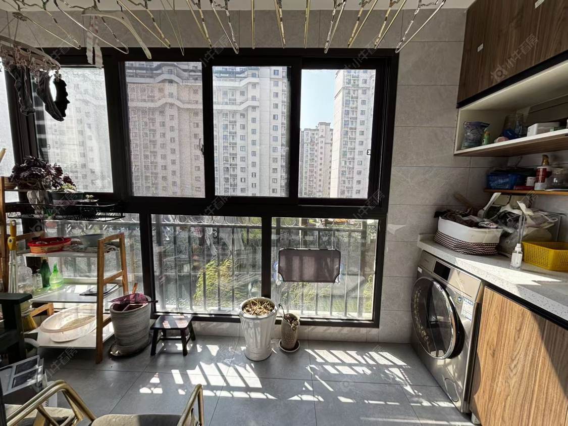 上海绿地新里波洛克公馆在售二手房源小区图_小牛看房