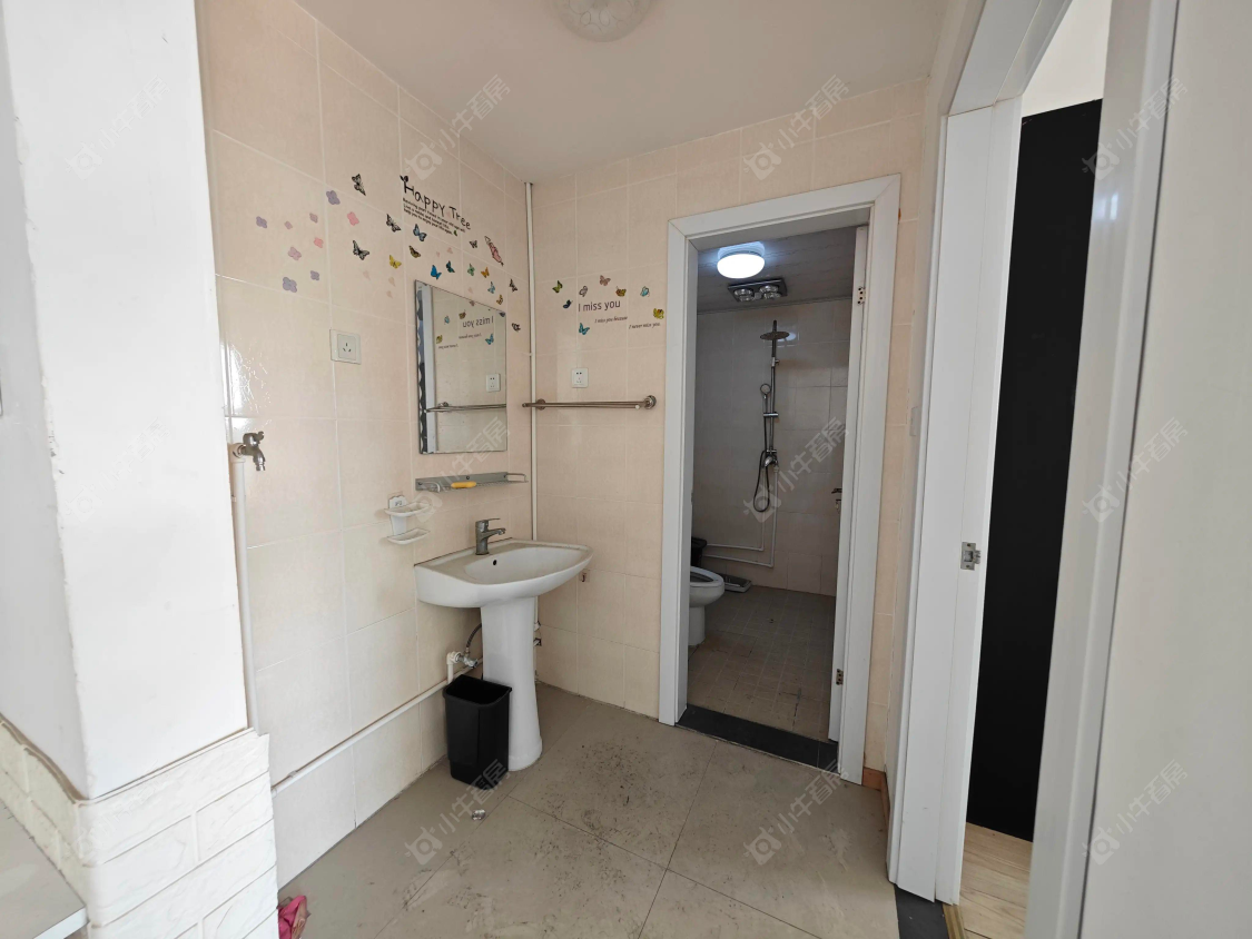 上海美兰湖岭域在售二手房源小区图_小牛看房