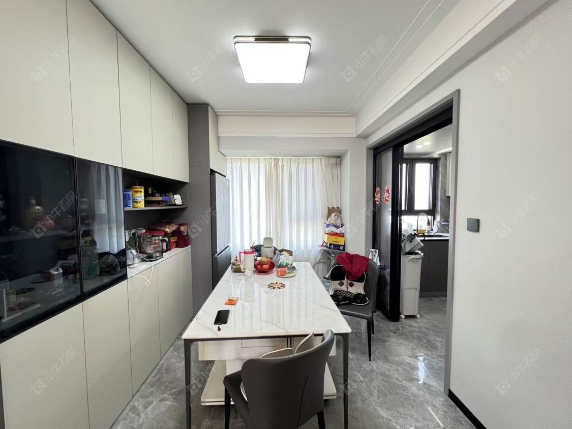 上海中建锦绣溪庭在售二手房源小区图_小牛看房