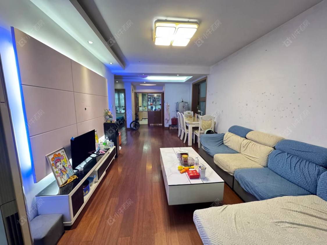 上海美兰湖颐景园在售二手房源小区图_小牛看房