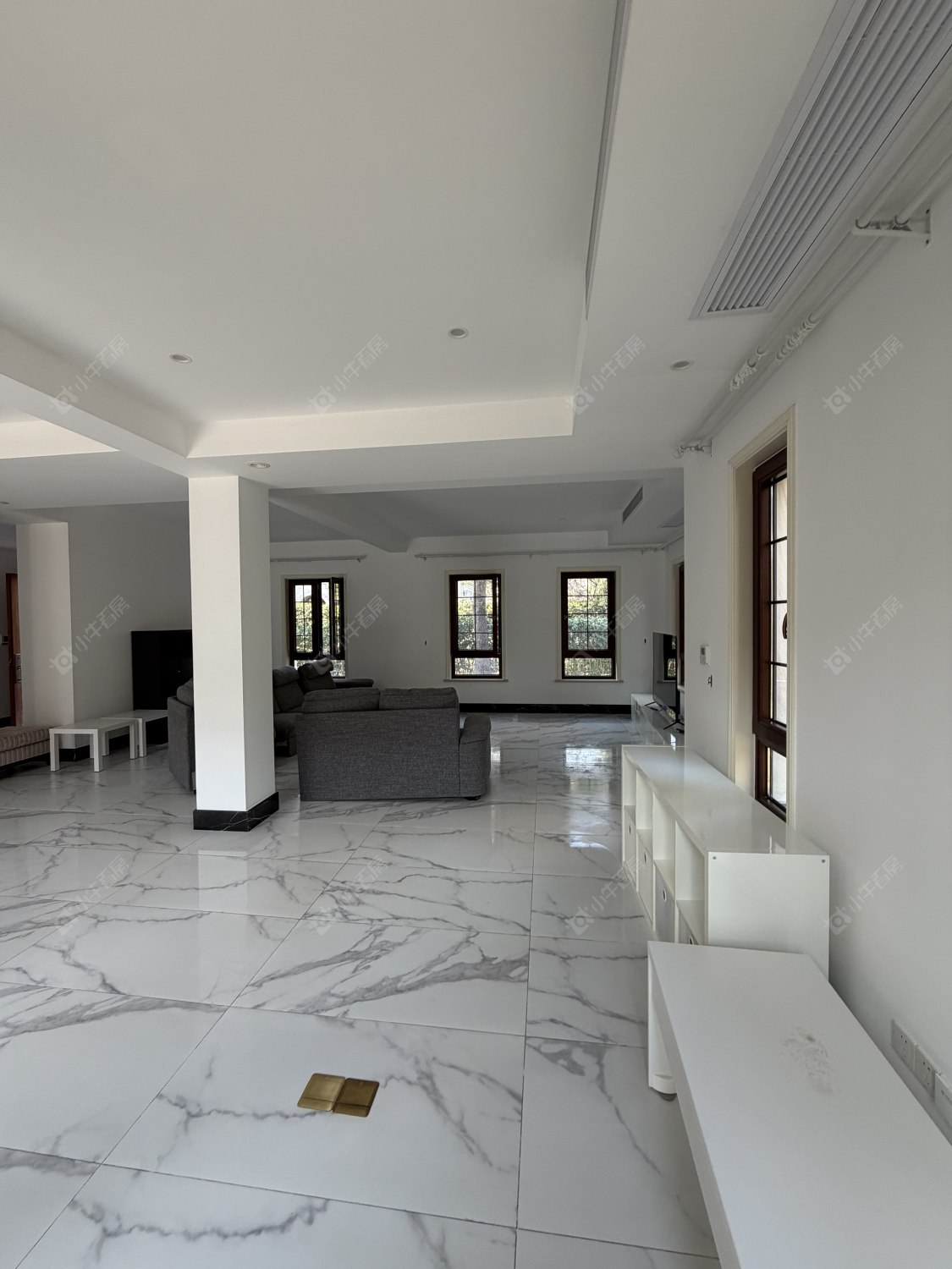 上海圣堡别墅在租房源小区图_小牛看房