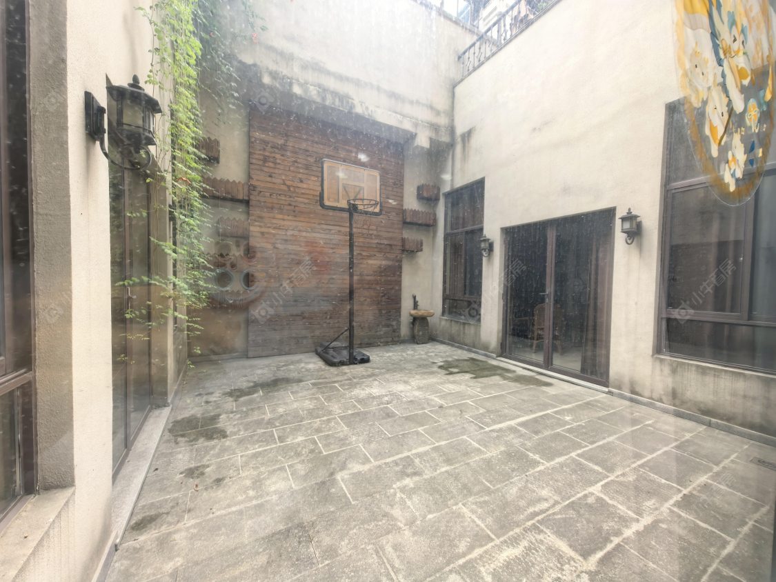 上海阳光城花满墅别墅区在售二手房源小区图_小牛看房