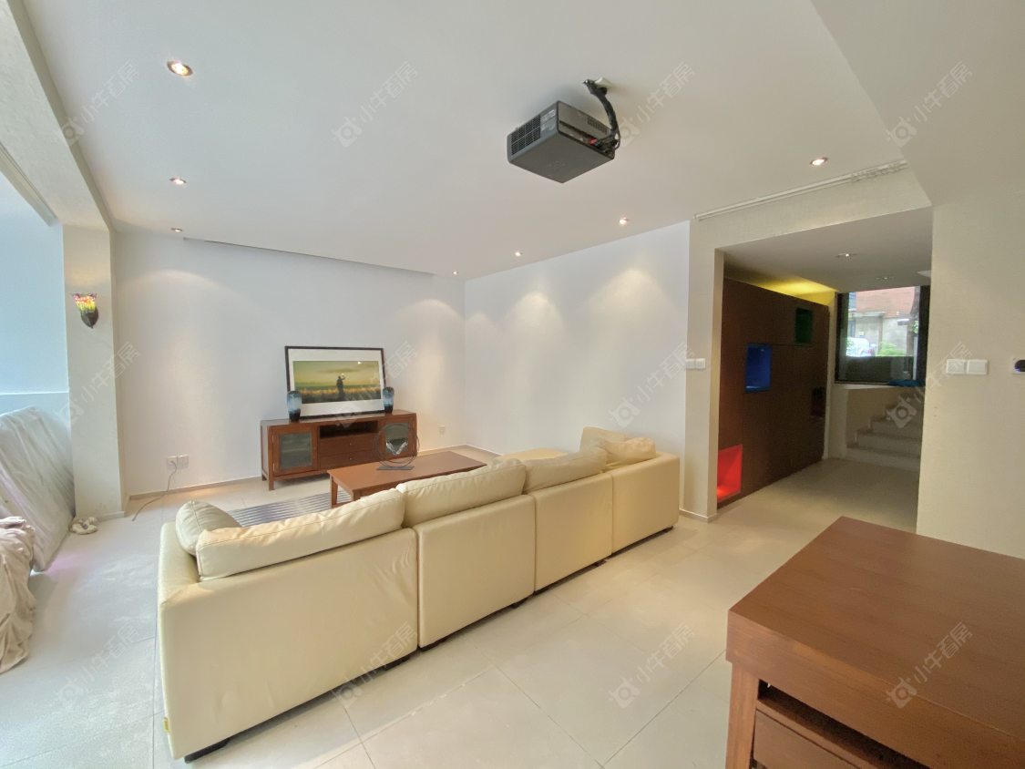 上海凯德林茵湖畔东区别墅区在售二手房源小区图_小牛看房