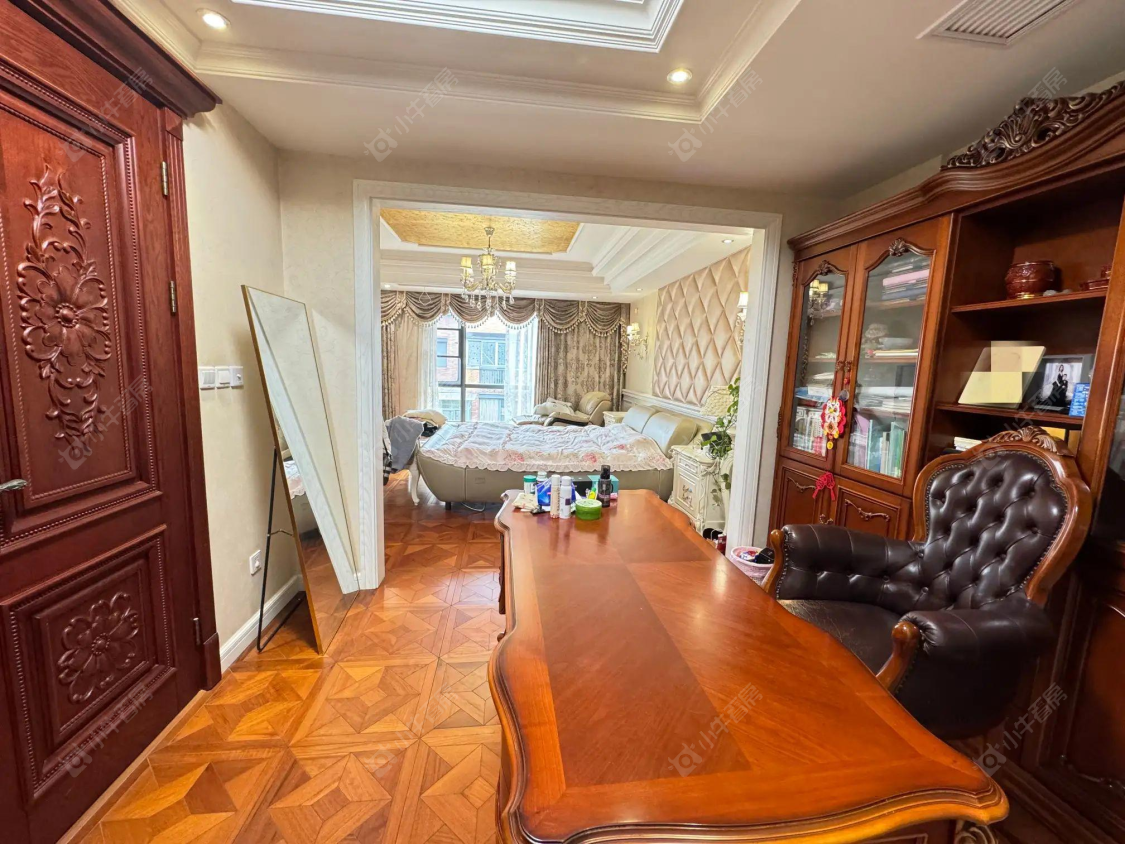 上海美兰湖岭域在售二手房源小区图_小牛看房