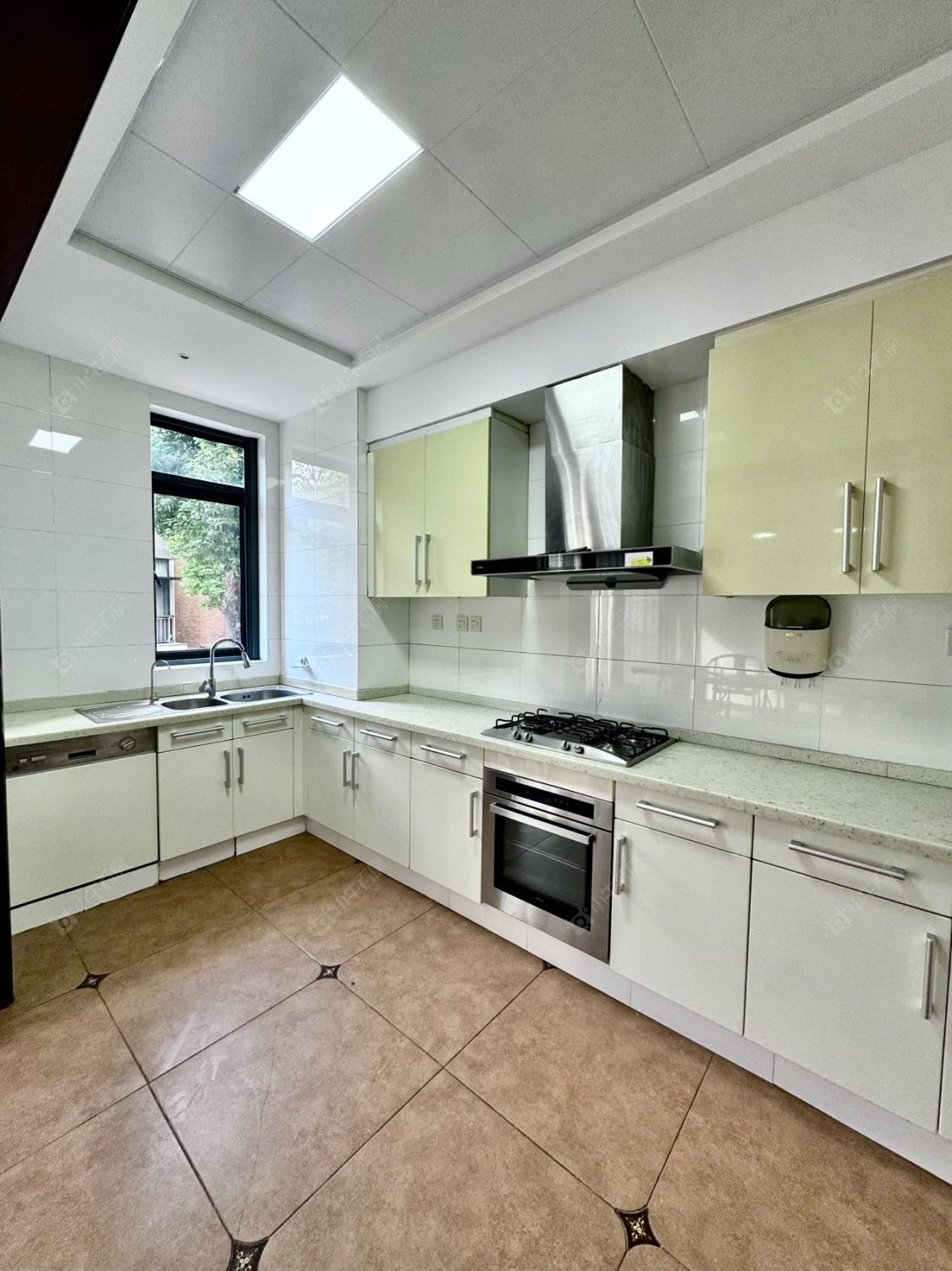 上海凯德林茵湖畔东区别墅区在售二手房源小区图_小牛看房