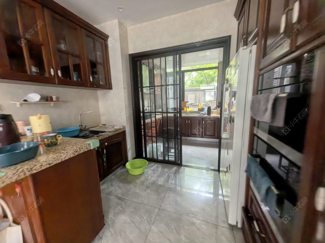 上海阳光城花满墅别墅区在售二手房源小区图_小牛看房