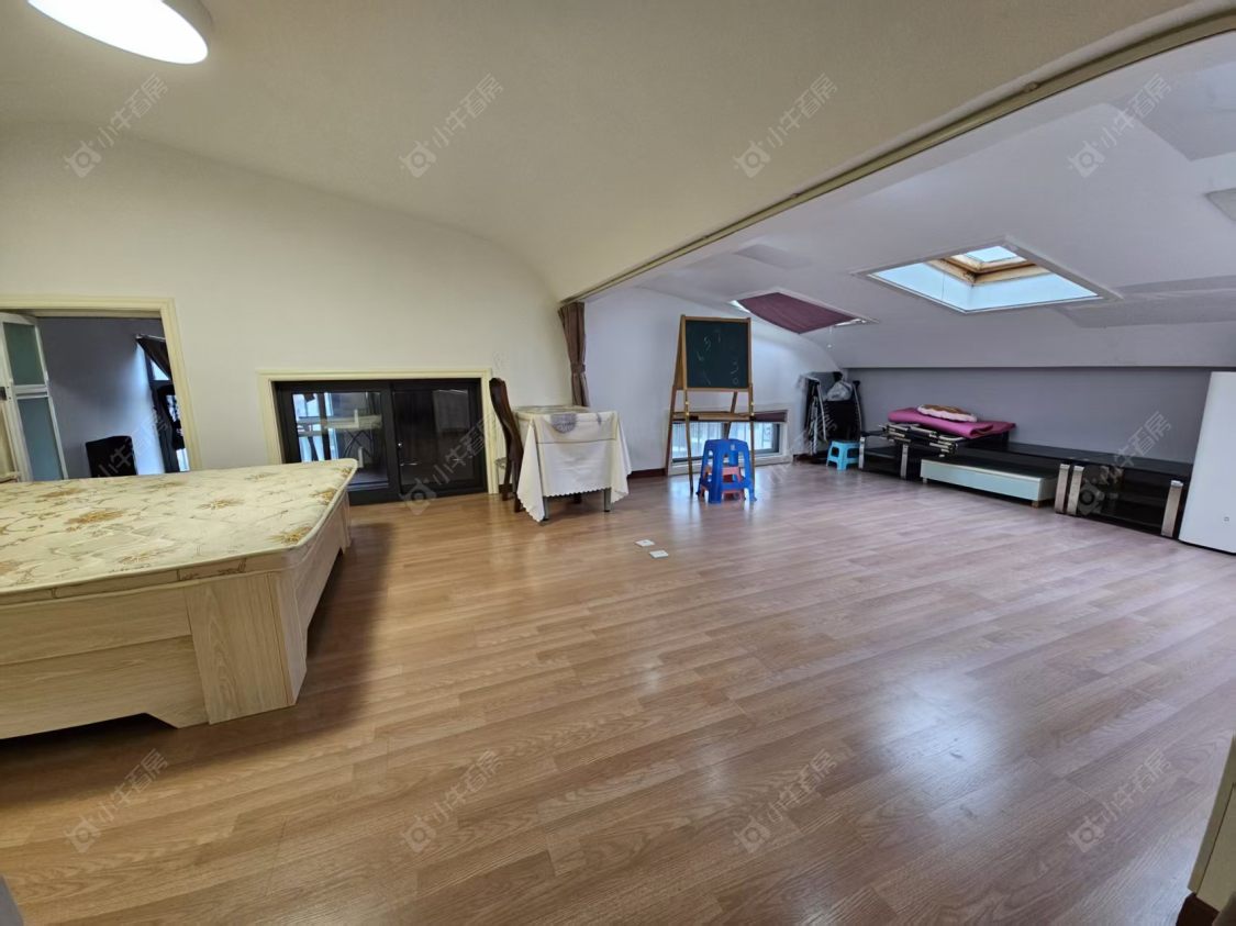 上海高桥新城紫薇和苑在租房源小区图_小牛看房