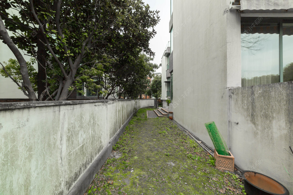 上海凯德林茵湖畔西区别墅区在售二手房源小区图_小牛看房