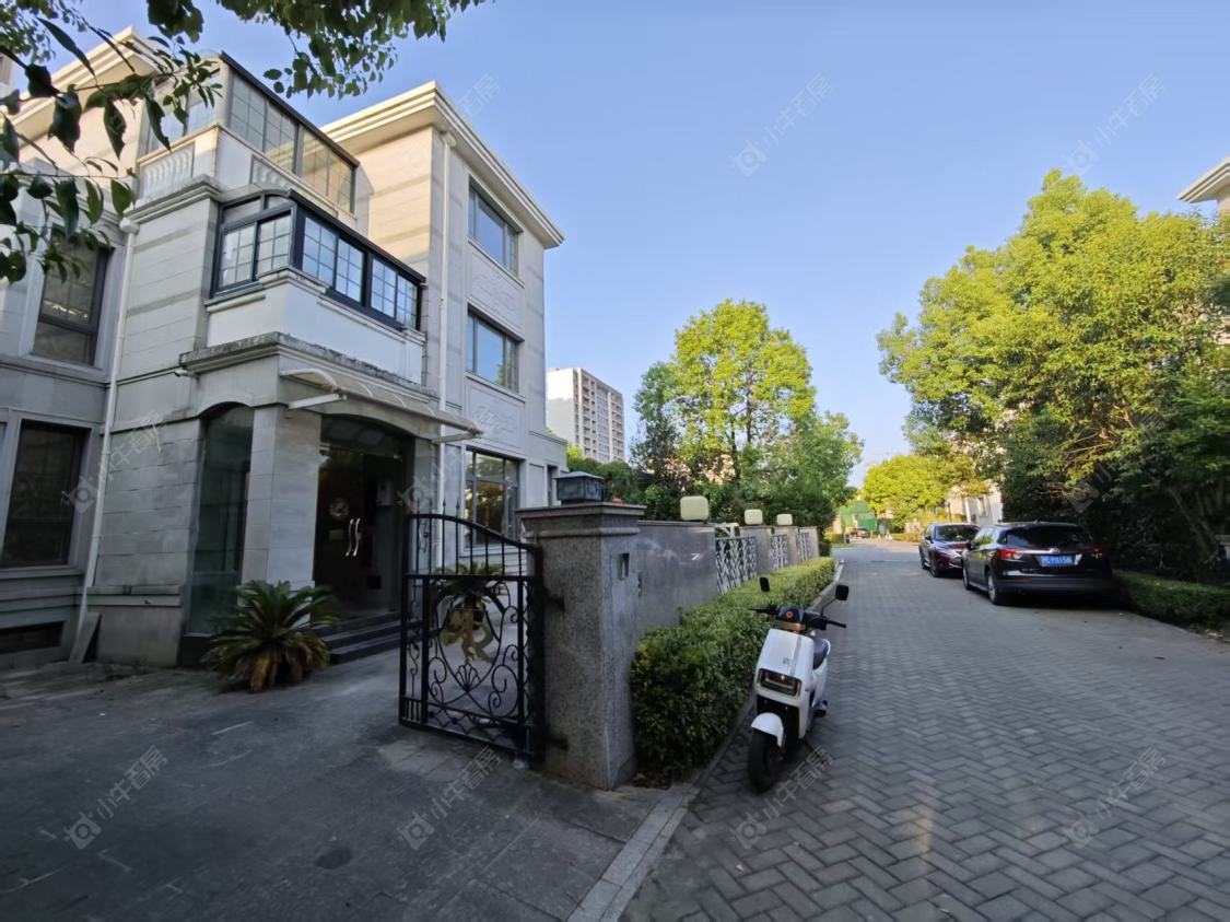 上海爱法奥朗新庄园在售二手房源小区图_小牛看房