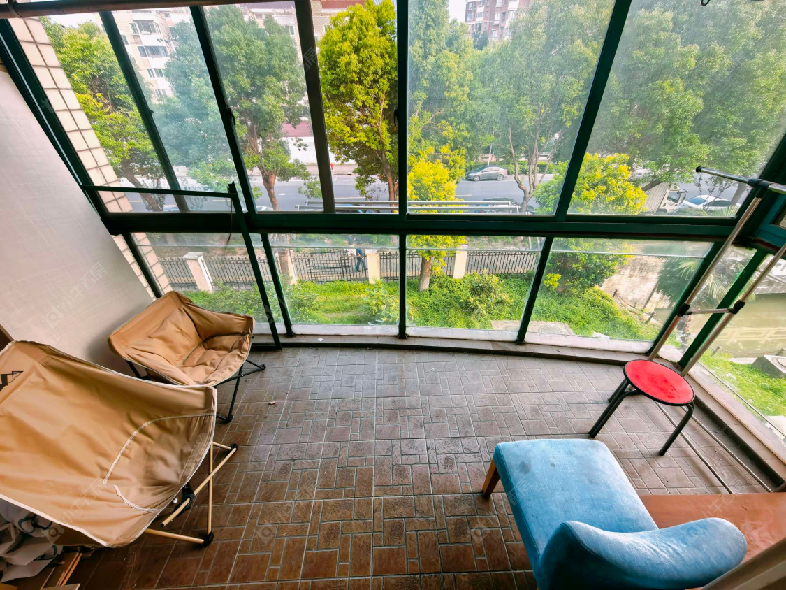 上海杨泰春城在售二手房源小区图_小牛看房