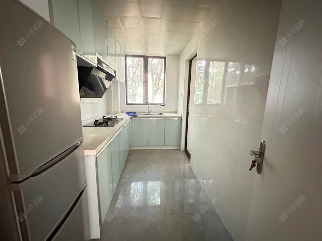 上海美兰湖岭域在售二手房源小区图_小牛看房