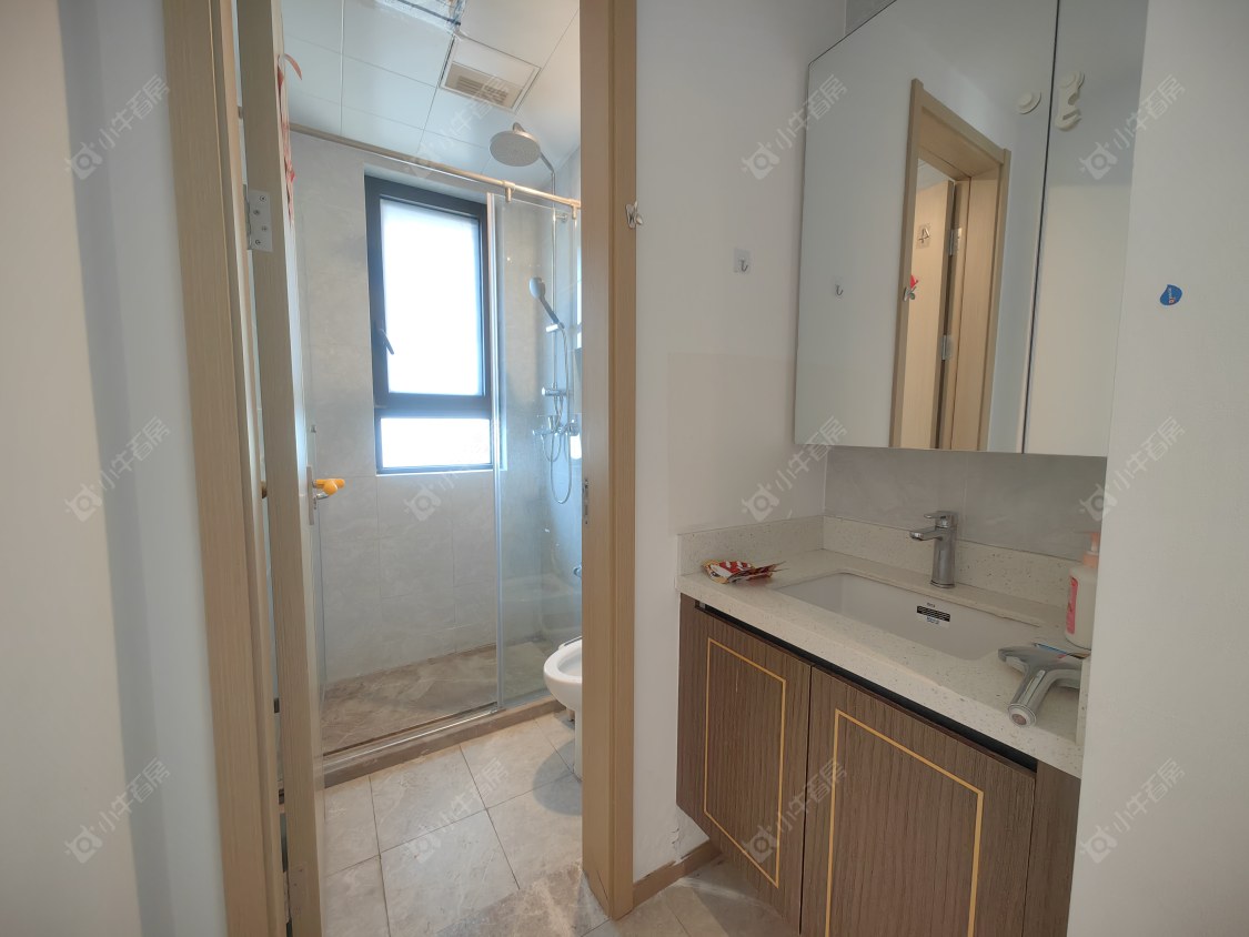 上海中建阅澜山在售二手房源小区图_小牛看房