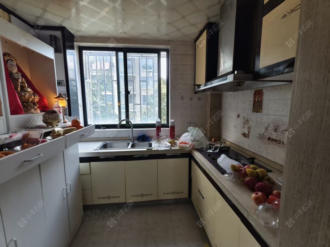 上海美兰湖颐景园在售二手房源小区图_小牛看房