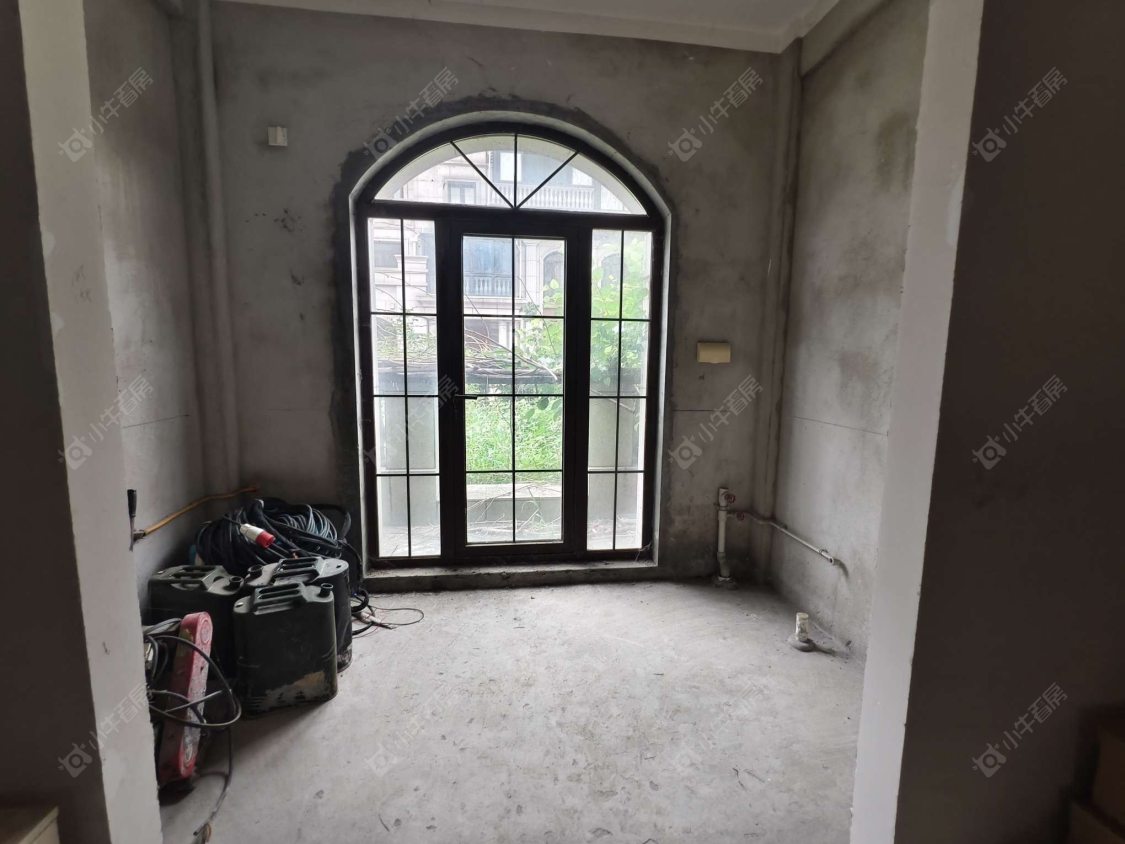 上海璟储新和湾别墅区在售二手房源小区图_小牛看房