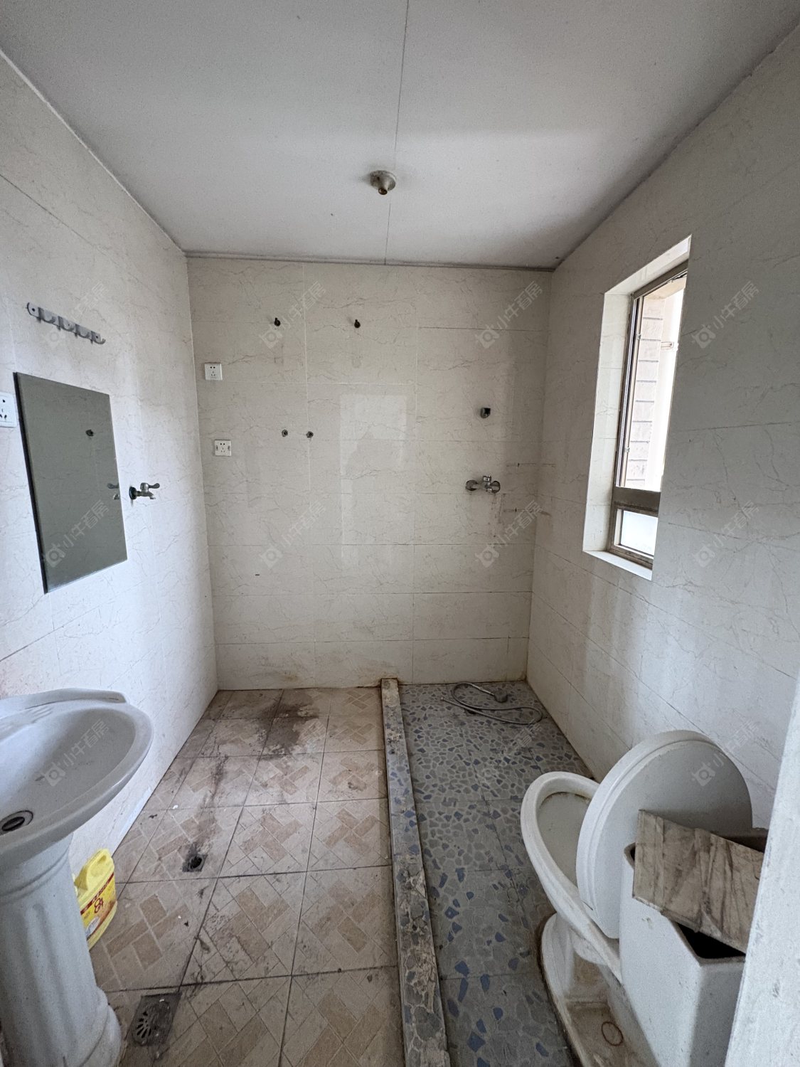 上海日月光伯爵天地城市华庭在售二手房源_小牛看房