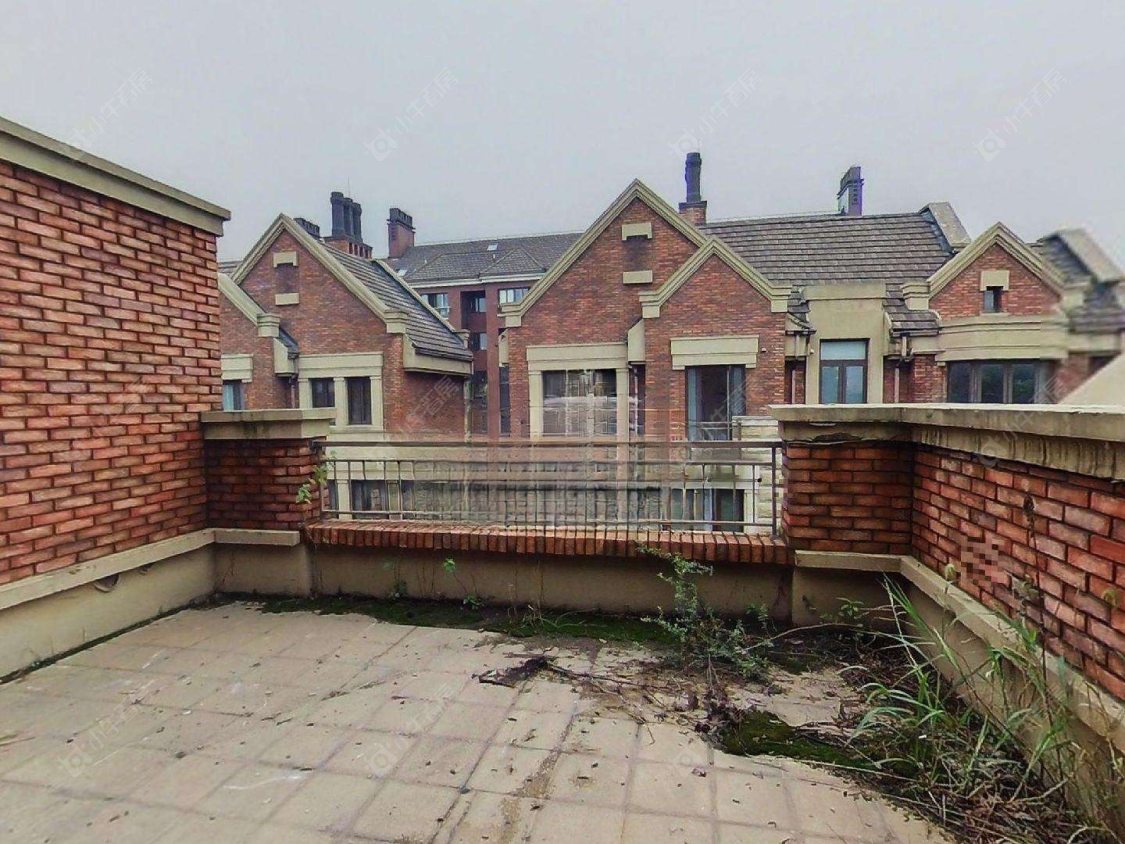 上海万科琥珀郡园别墅区在售二手房源小区图_小牛看房