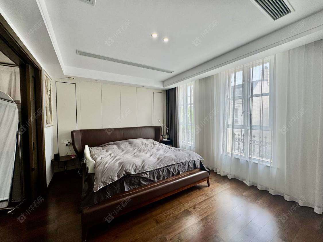 上海英庭名墅别墅区在售二手房源小区图_小牛看房