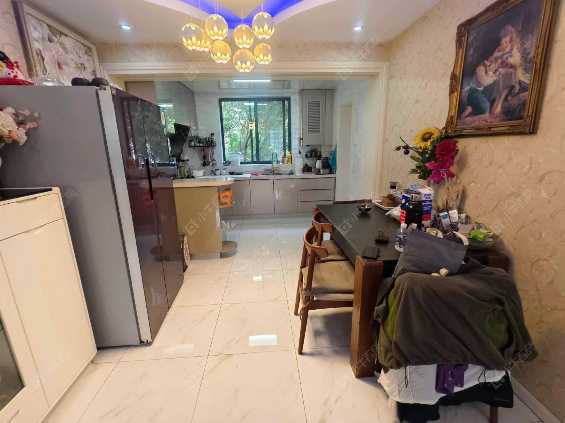 上海美兰湖颐景园在售二手房源小区图_小牛看房