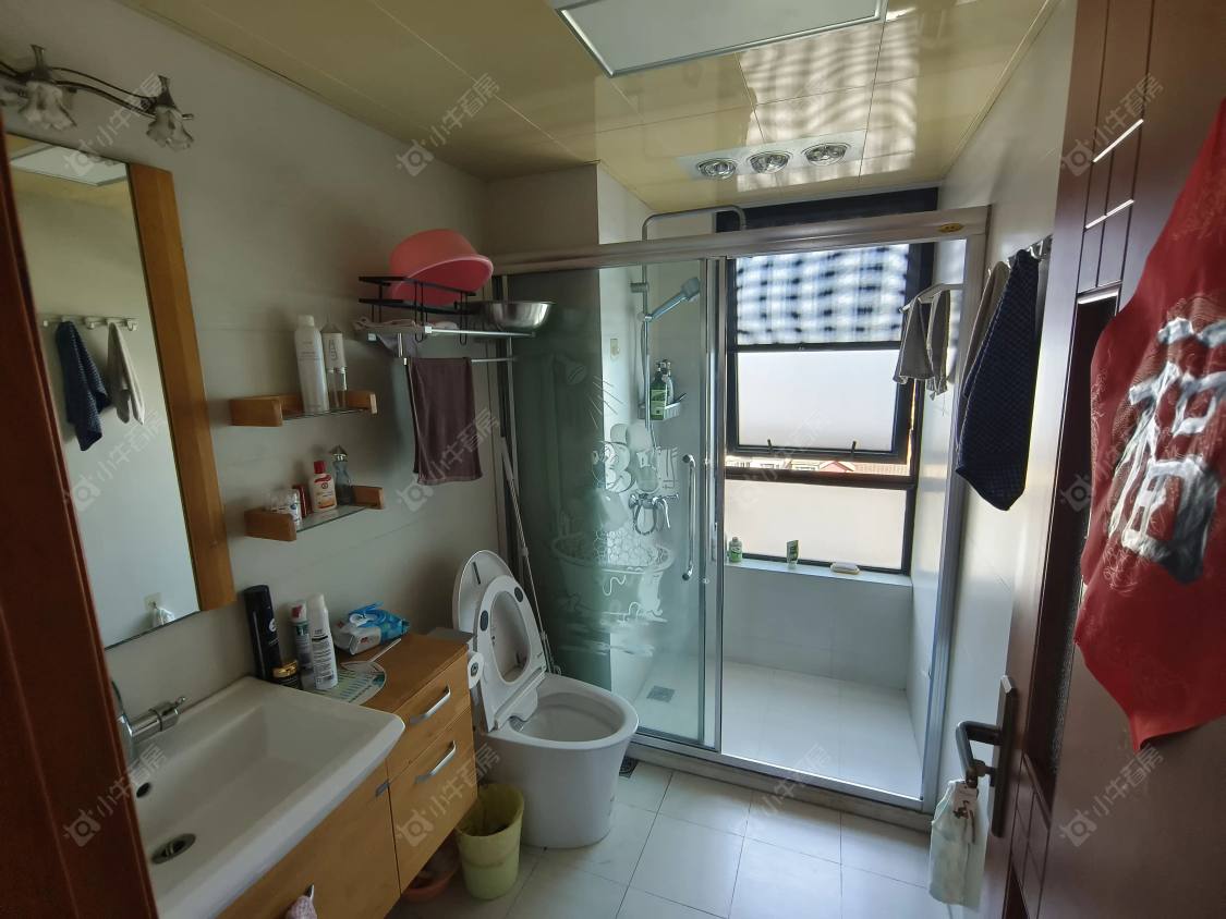 上海万科四季花城111弄在售二手房源小区图_小牛看房