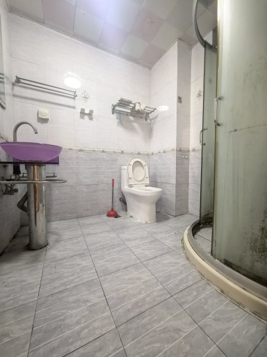 上海鑫港苑3室2厅2卫在售二手房房源图片