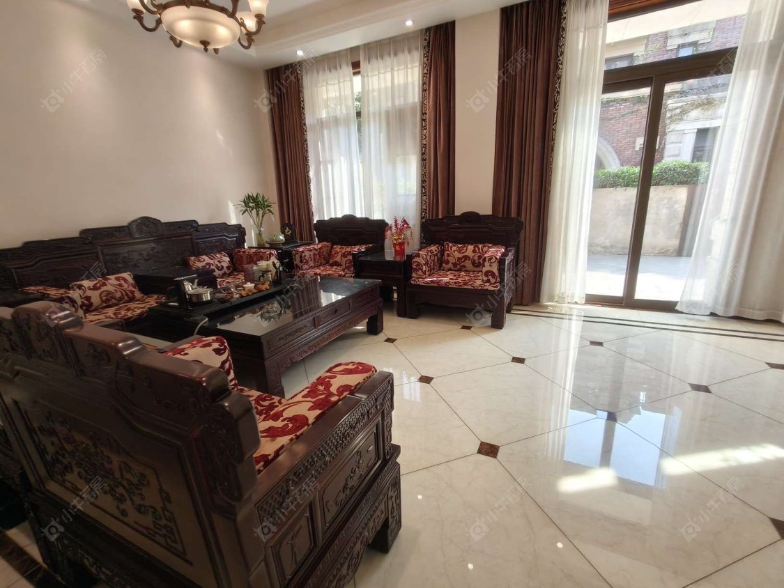 上海万科琥珀郡园别墅区在售二手房源小区图_小牛看房