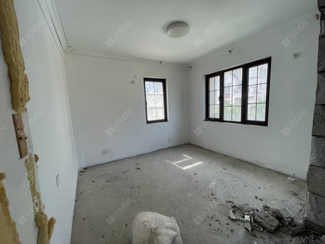 上海璟储新和湾别墅区在售二手房源小区图_小牛看房