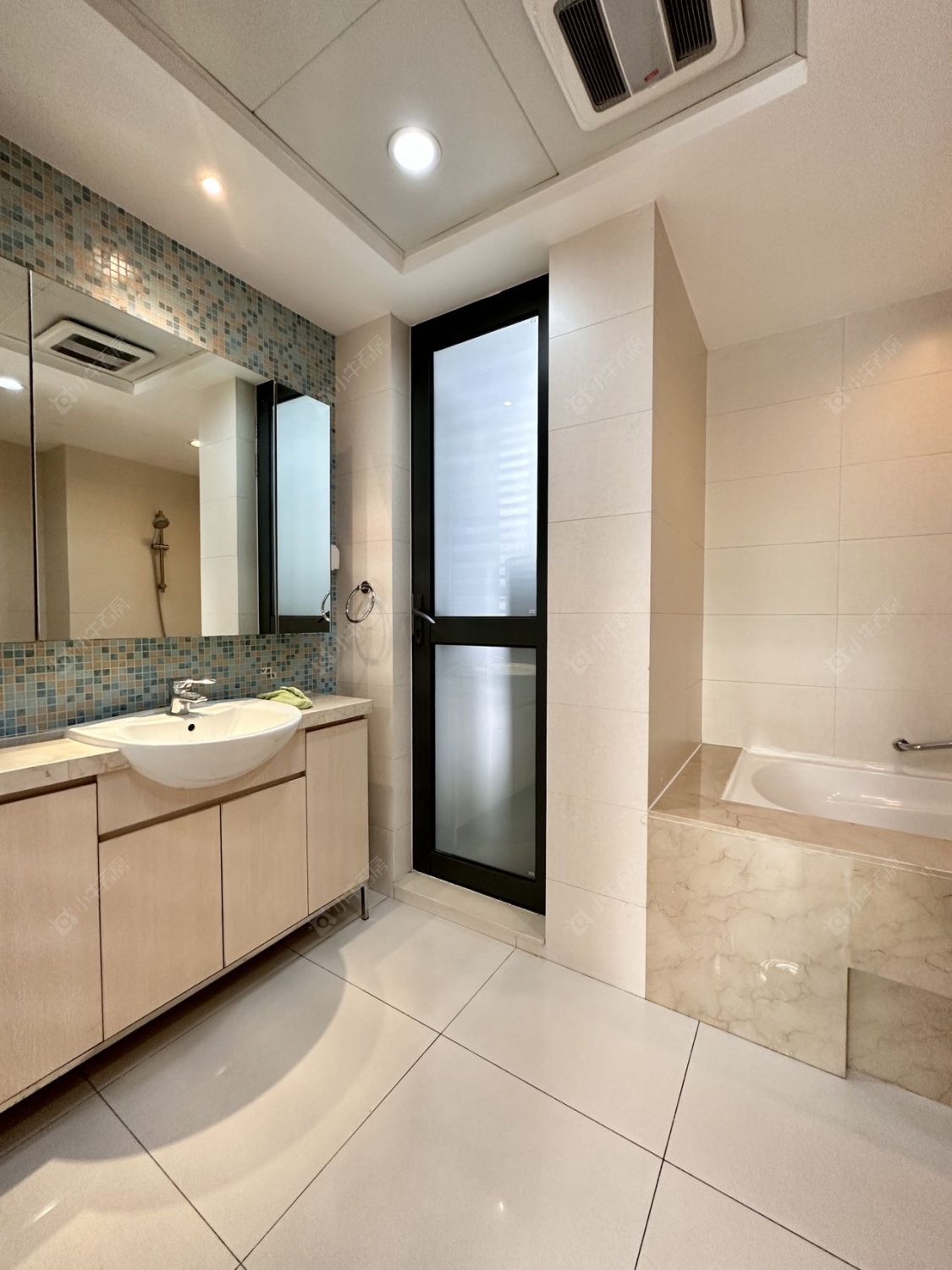 上海凯德林茵湖畔东区别墅区在售二手房源小区图_小牛看房